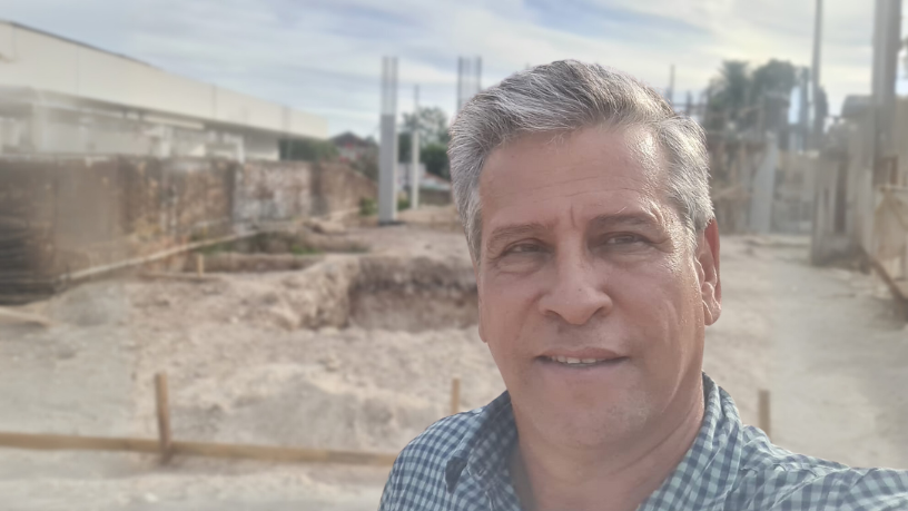 Ricardo Chimirri Candia destaca como a inteligência artificial revoluciona a gestão pública, otimizando decisões com base em dados.