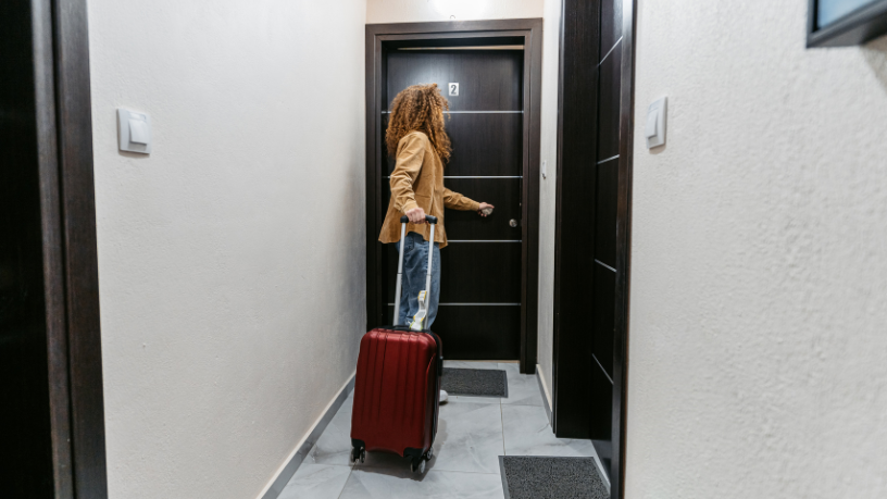 Equipe local da Checkin Adm especializada em Booking reduz cancelamentos e garante mais tranquilidade ao proprietário.